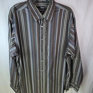 Murano Mens_longsleeved buttondown dress shirt Size XL Multulicolor Stripes